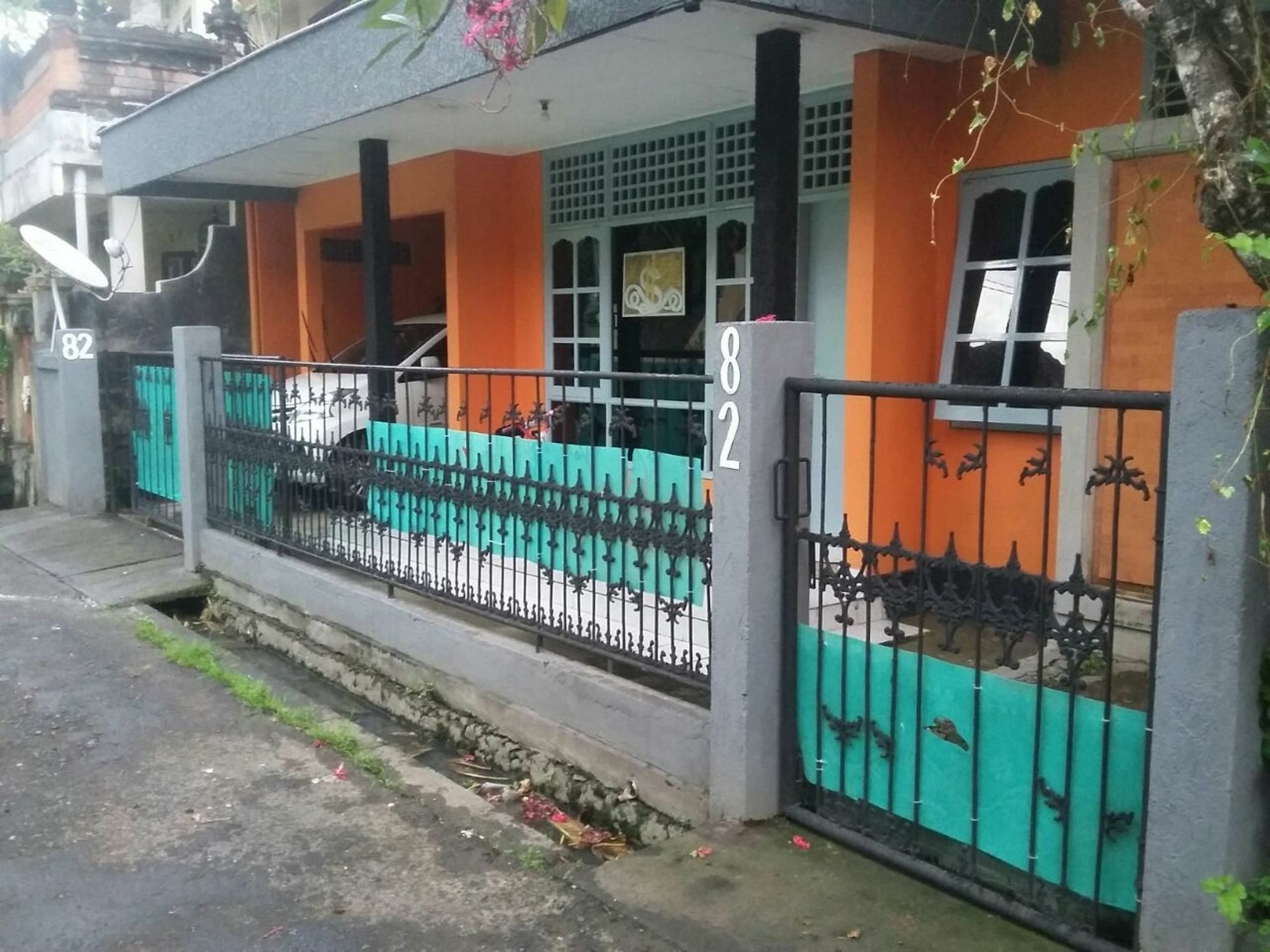 Szabrian Hostel Denpasar  Exterior photo
